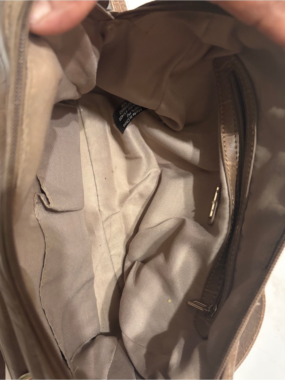 GUESS Taupe Croc-Embossed Chain-Handle Shoulder Bag - Picture 6 of 12